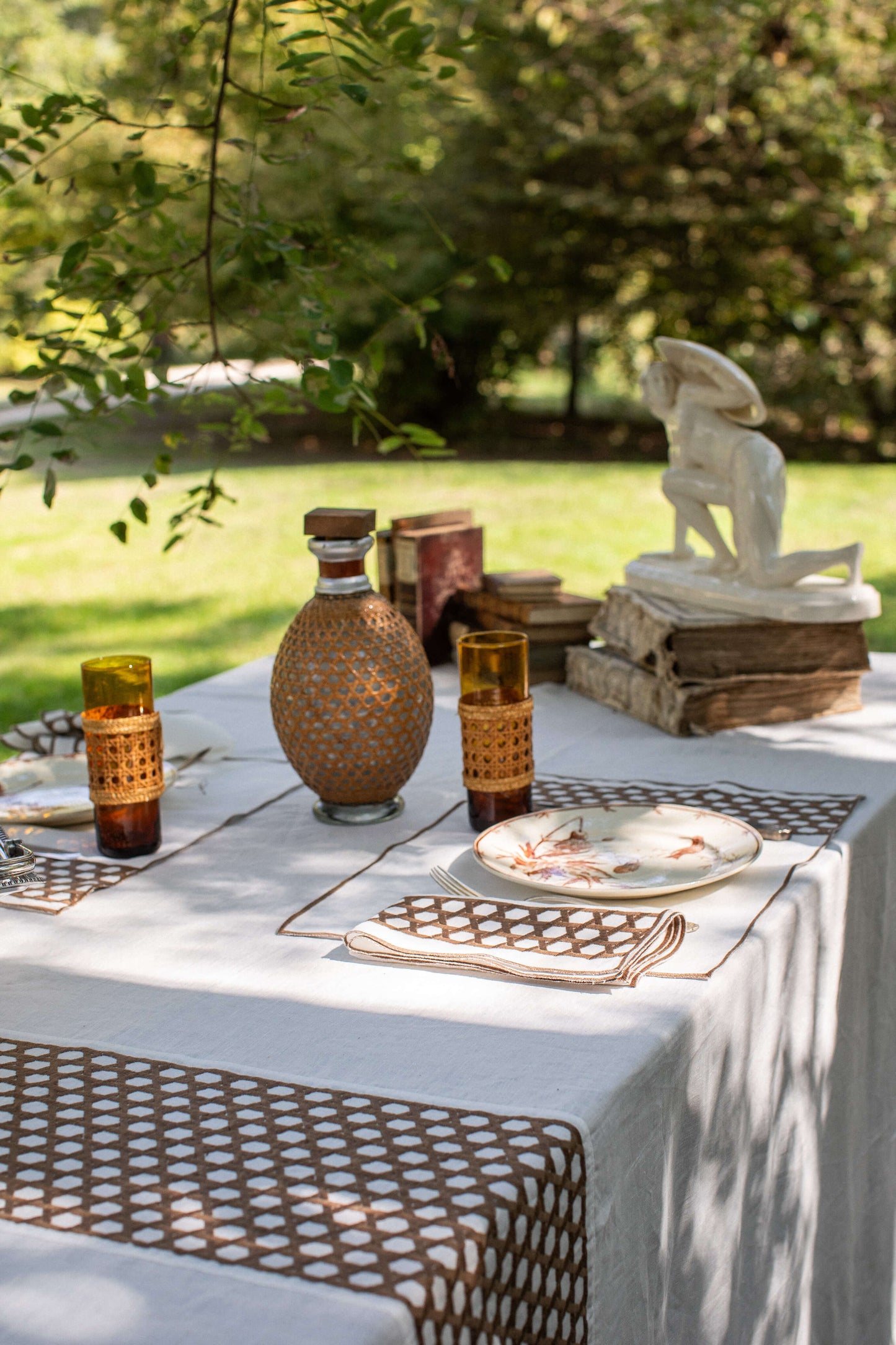 Penelope Linen Tablecloth