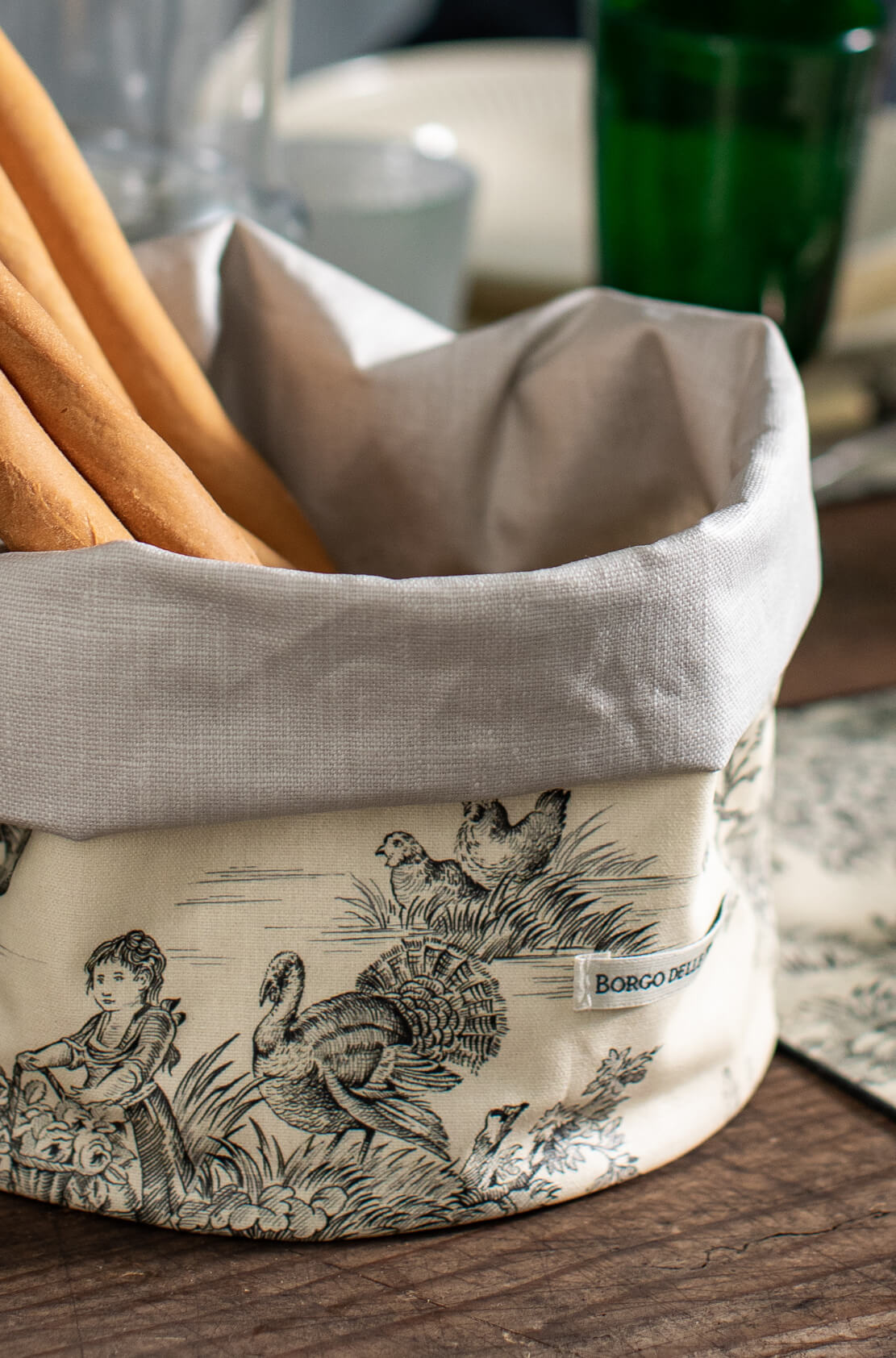 Stainproof Bread Basket